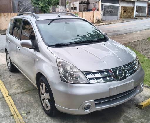 NISSAN LIVINA 1.8 SL 16V FLEX 4P AUTOMÁTICO NISSAN LIVINA 1.8 SL 16V FLEX 4P AUTOMÁTICO
